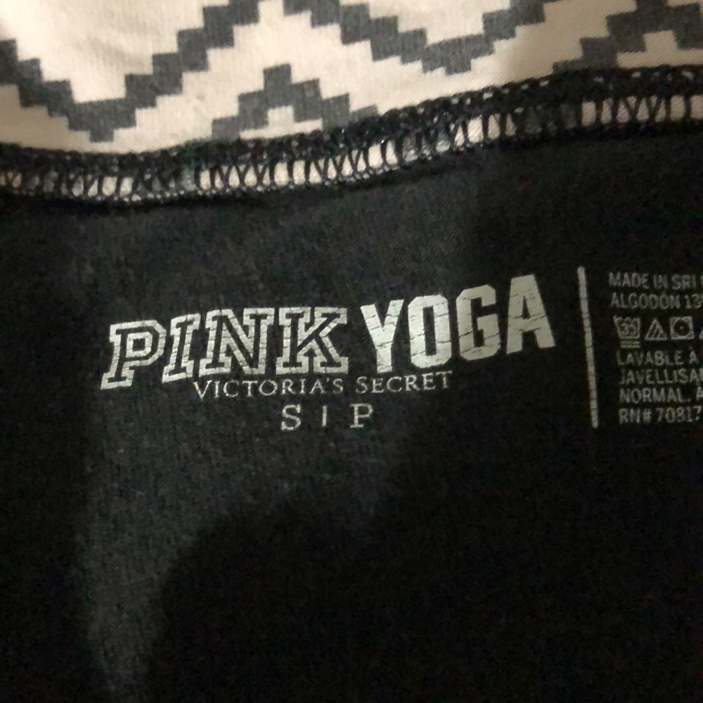 Pink capris - Picture 3 of 3